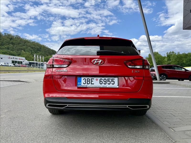 Hyundai i30 1,0 T-GDI  WG Comfort Climate - fotka 6 z 26
