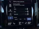 Volvo XC60 T5 AWD // MOMENTUM PRO  - náhled 40