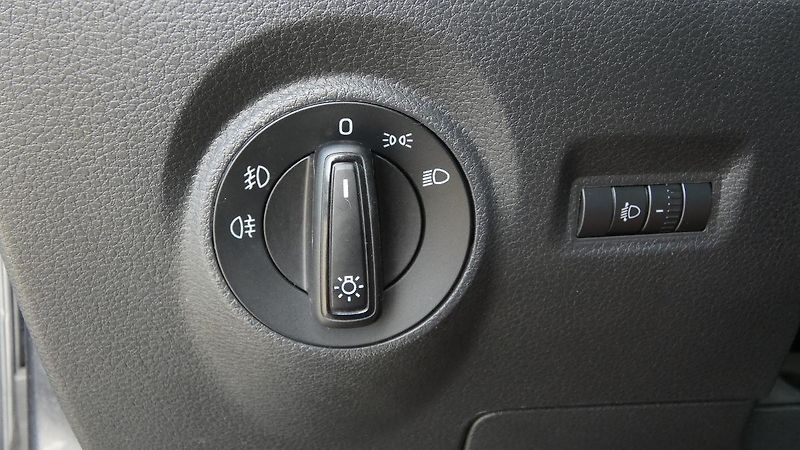 Škoda Fabia Combi 1.0 TSI Ambition - fotka 10 z 22