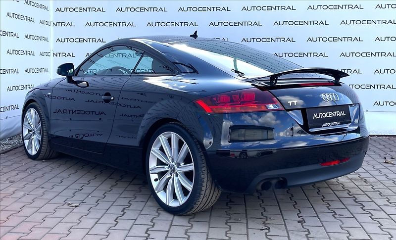 Audi TT 2,0 TFSi,147kW,S-line,serv.kn. - fotka 6 z 25