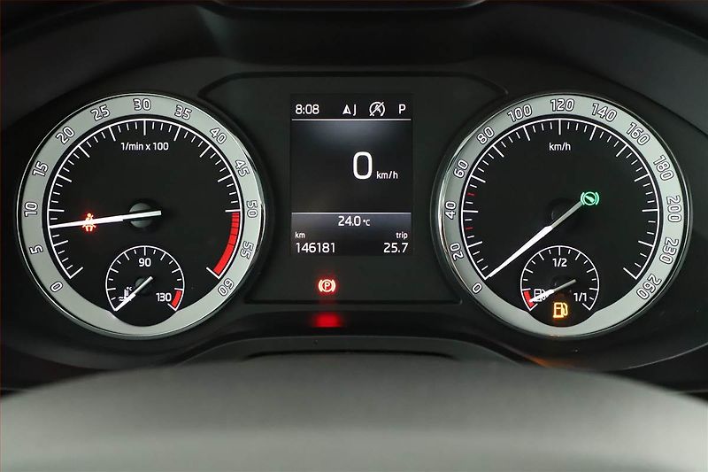 Škoda Karoq (2019) 2.0 TDI - fotka 11 z 24