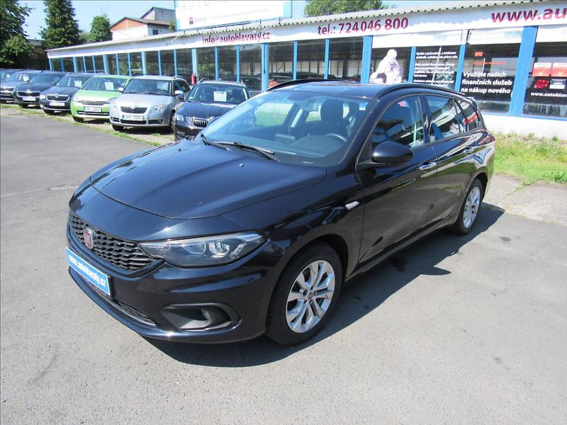 Fiat Tipo 1,6 MultiJet Automat - fotka 1 z 31