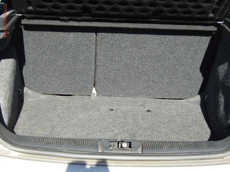 Škoda Fabia (2005) 1.2 i, ČR, servis.kniha - fotka 7 z 16