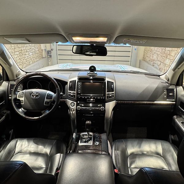 Toyota Land Cruiser (2013) - fotka 12 z 33