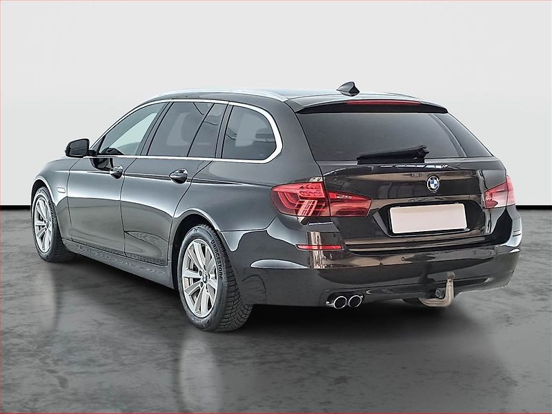BMW Řada 5 (2015) 520d, Automat, Tempomat - fotka 4 z 24