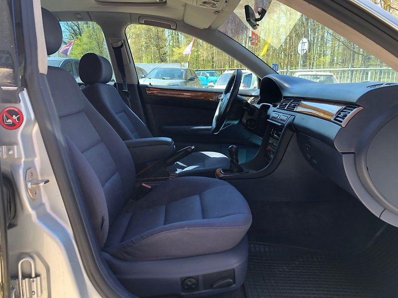 Audi A6 (1998) 1.8 - fotka 16 z 25
