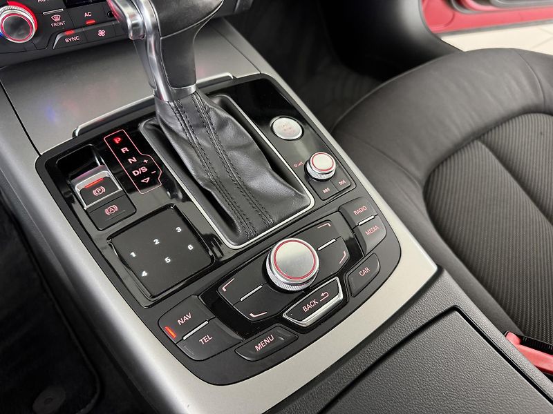 Audi A6 3,0TDI Q*180kW*NočníVidění*HUD - fotka 27 z 39