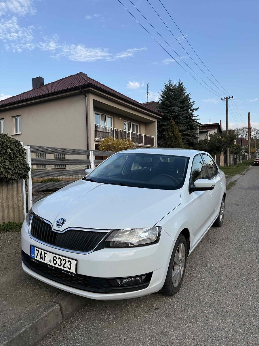 Škoda Rapid nízký nájezd