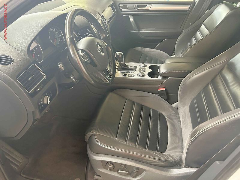 Volkswagen Touareg (2017) 3.0TDi 4x4, 2.maj,ČR, DSG - fotka 9 z 18