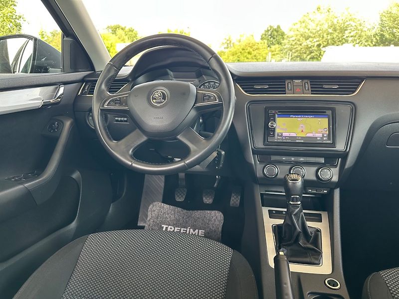 Škoda Octavia (2013) 1.2TSi NAVI, GARANCE KM - fotka 9 z 15