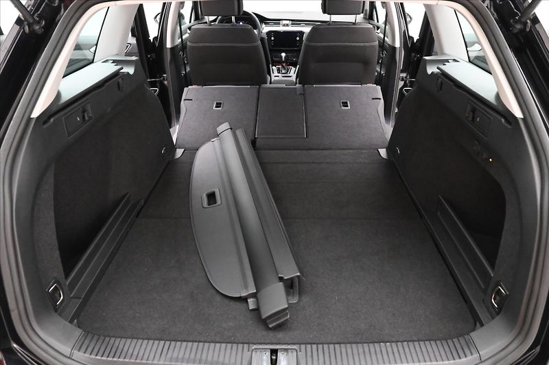 Volkswagen Passat 2,0 TDI 147kW DSG Business Zár - fotka 11 z 32