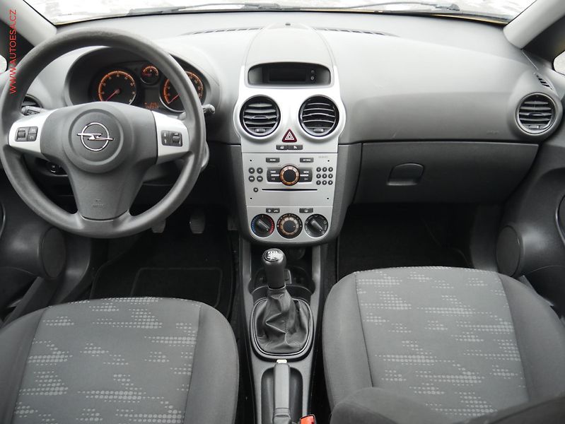 Opel Corsa (2014) 1.0i, 1.maj,ČR, Klima - fotka 8 z 17