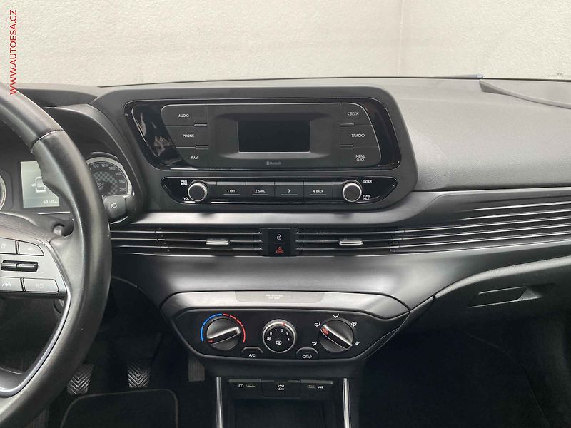 Hyundai i20 (2021) 1.2 MPi, 2.maj,ČR, servis - fotka 12 z 16