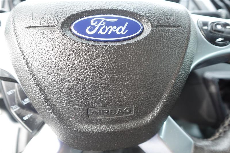 Ford Transit 2,0 TDCi  L3H2 9MÍST KLIMA - fotka 30 z 44
