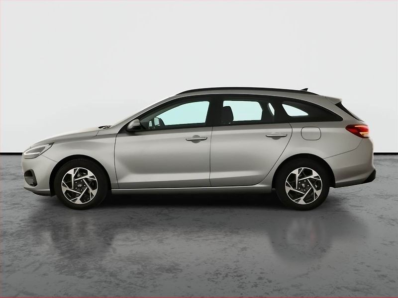 Hyundai i30 (2024) Smart 1.0 T-GDI, ČR,1.maj - fotka 3 z 13