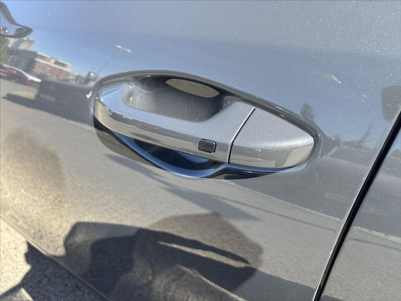 Kia Ceed 1,5 TGDi AT TOP PLNÝservisKIA - fotka 39 z 44