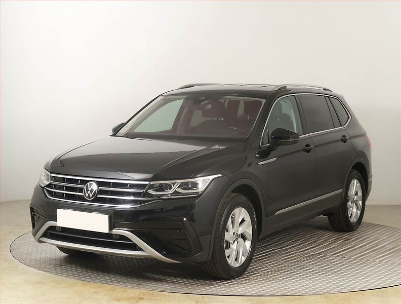 Volkswagen Tiguan Allspace (2023) Elegance 1.5 TSI - fotka 2 z 22