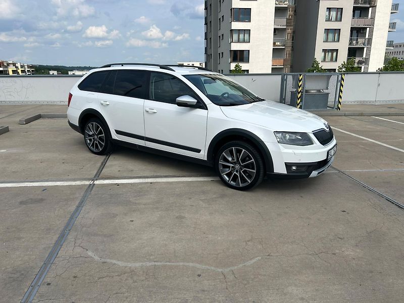Škoda Octavia (2016) Octavia Scout 2.0TDI, DSG, 4x4 - fotka 4 z 33