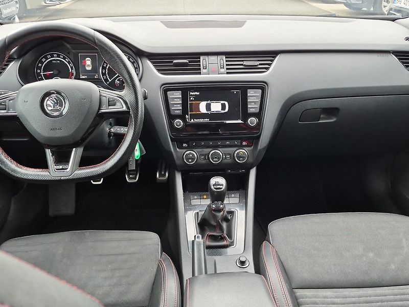 Škoda Octavia RS  2.0 TDI 135kw - fotka 12 z 25