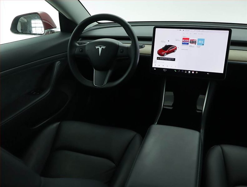 Tesla Model 3 (2020) Std Range Plus 52kWh, SoH 85% - fotka 7 z 23