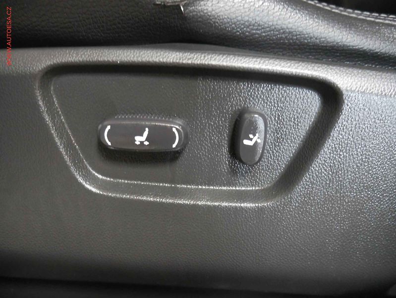 Chevrolet Captiva (2012) 2.2 CDTi 4x4, ČR, servis - fotka 21 z 22