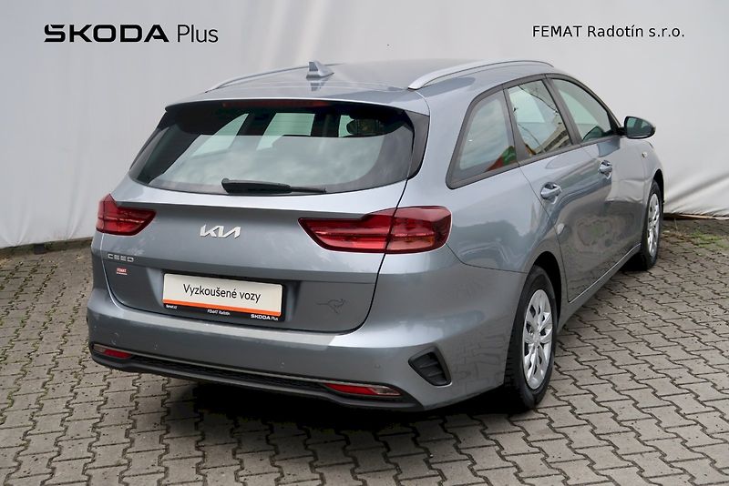 Kia Ceed (2022) Sportswagon 1,0 T-GDI/88 kW - fotka 2 z 29