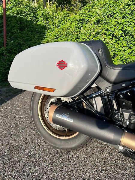Harley-Davidson (2024) FXLRST Low Rider ST REZERVACE - fotka 12 z 19