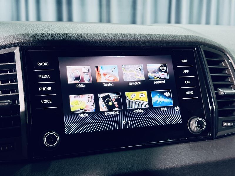 Škoda Karoq (2025) 1.5TSI*SPORT*360*5.LET.ZÁR - fotka 33 z 42