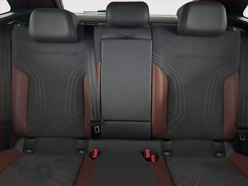 Volkswagen ID.4 (2020) Pro Perf. (82 kWh), SoH 82% - fotka 10 z 34