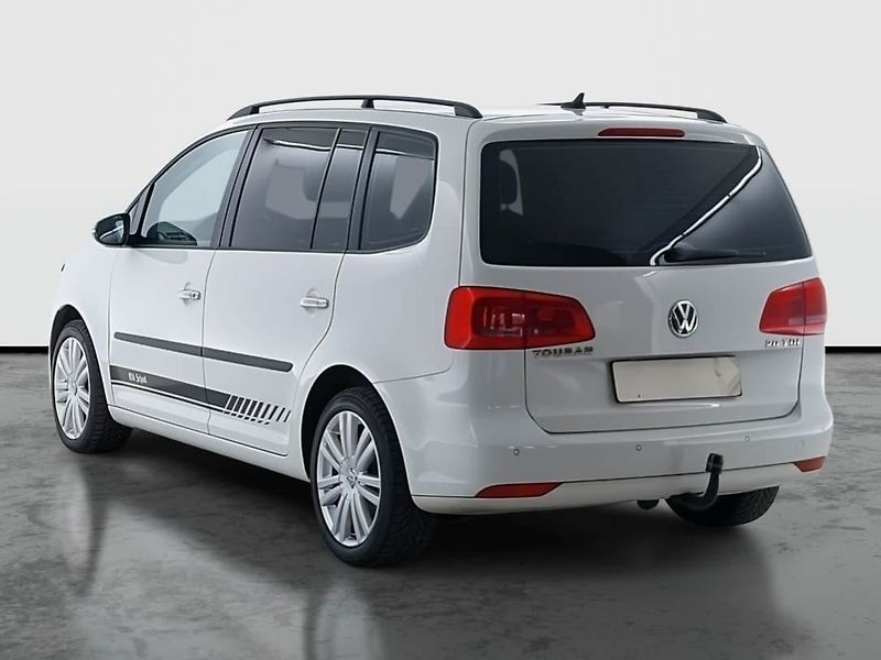Volkswagen Touran (2014) Comfortline 2.0 TDI, 7 míst - fotka 4 z 19