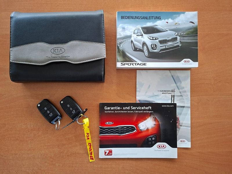 Kia Sportage (2016) 1.7CRDi 85kW -1.MAJITEL-KAMERA - fotka 35 z 41