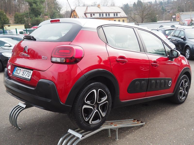 Citroën C3 (2019) 1.2 PureTech Feel - fotka 4 z 34