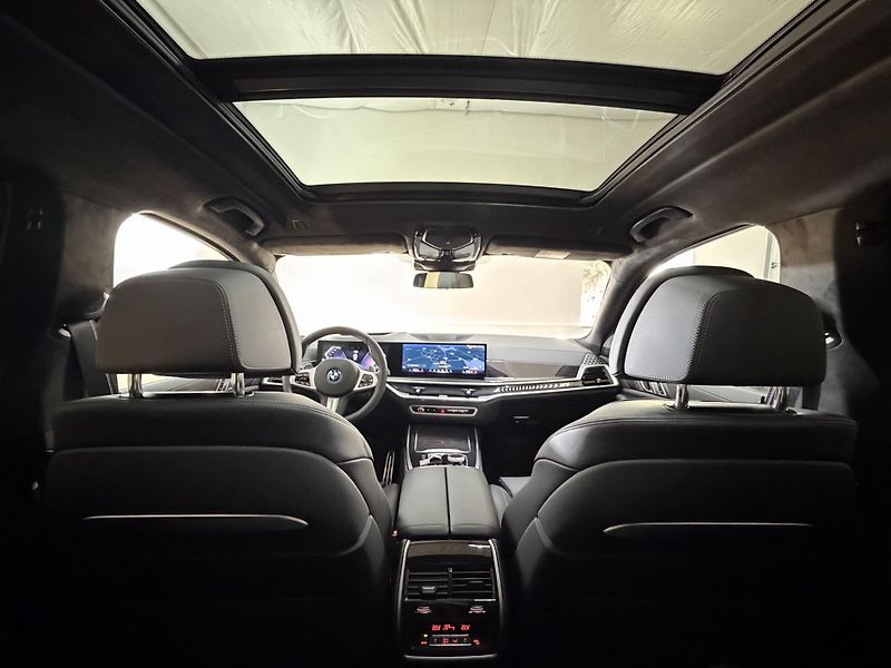 BMW X7 BMW X7 xDrive40d M-Sport  - fotka 22 z 50
