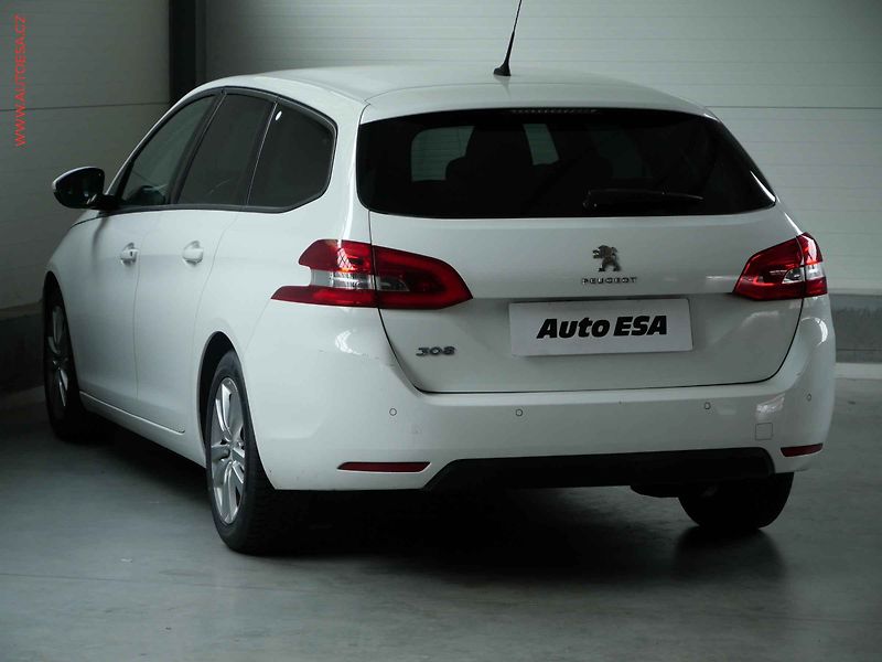 Peugeot 308 (2018) 1.2 PT, ČR, Active - fotka 6 z 21