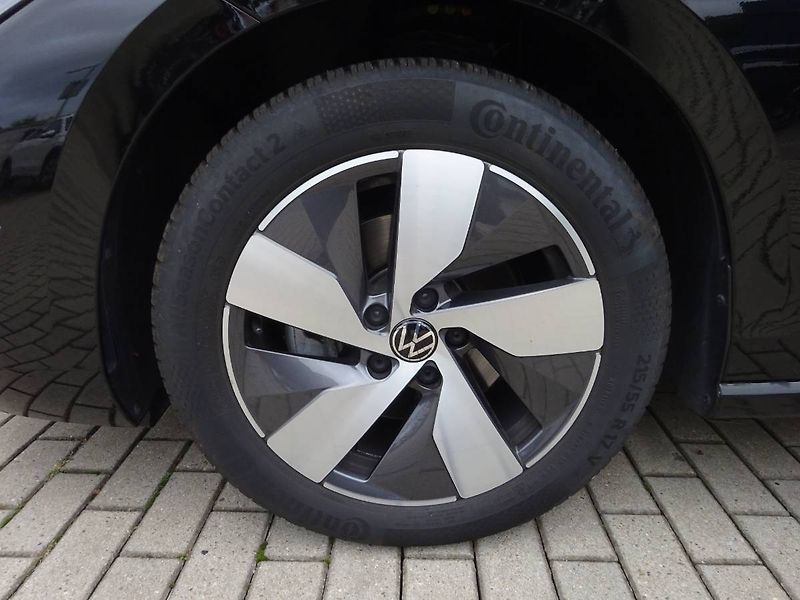 Volkswagen Passat (2025) 2,0TDi /110kW Business DSG - fotka 8 z 27