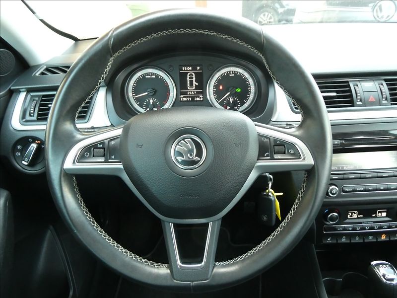 Škoda Rapid 1,4 TSi 90kW 1.majitel, DSG - fotka 32 z 41