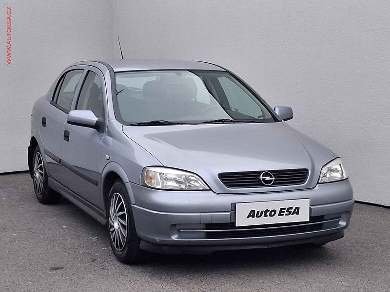 Opel Astra (2004) 1.4i, 2.maj,ČR, STK2/28 - fotografie inzerátu