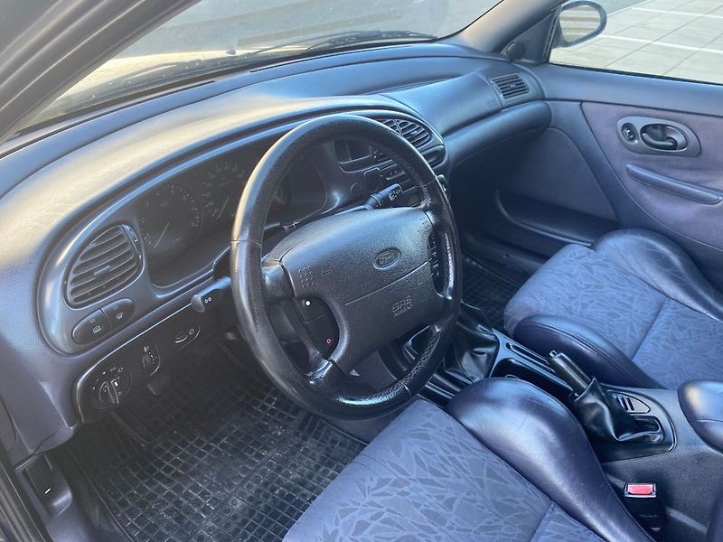 Ford Mondeo (1998) - fotka 18 z 40