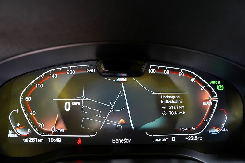 BMW Řada 5 540d xDrive M sport/Lasery - fotka 37 z 50