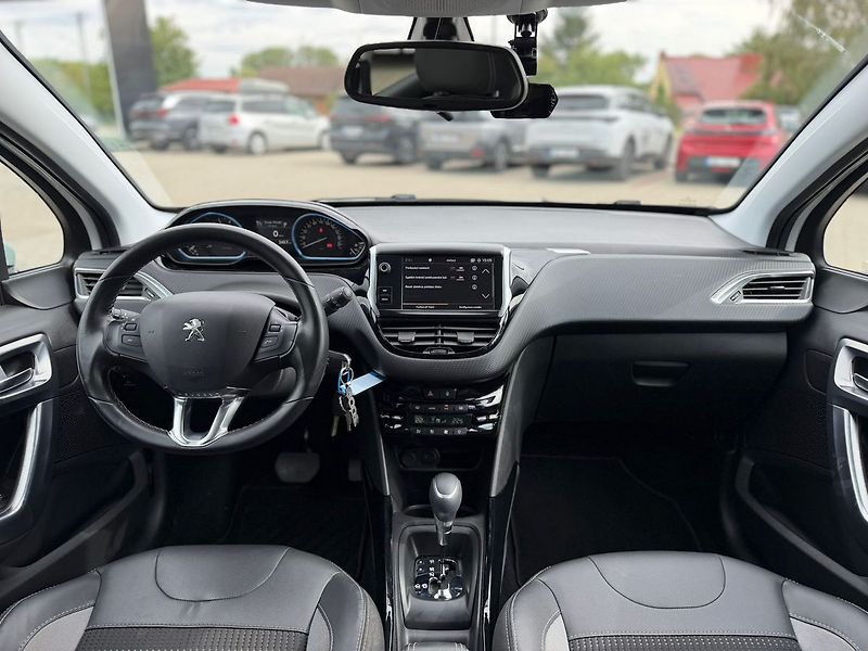 Peugeot 2008 ALLURE 1.2PT 110 EAT6 - fotka 19 z 27