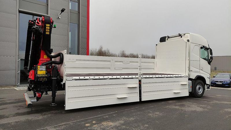 Volvo (2025) FH 460 6x2 Palfinger nebo Fass - fotka 7 z 18