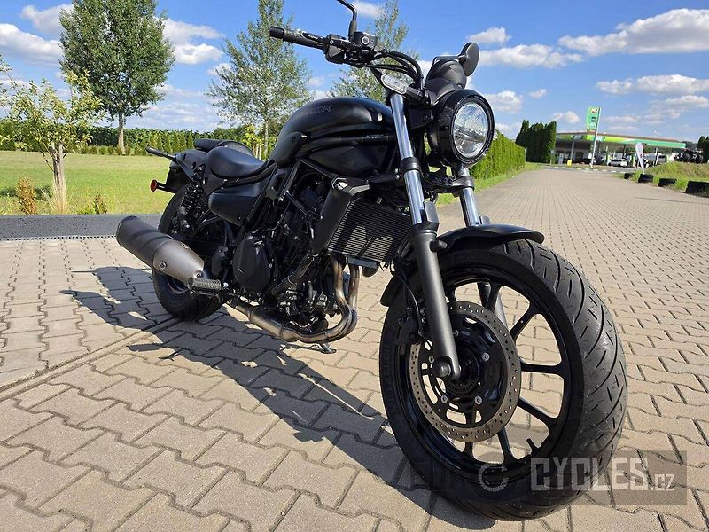 Kawasaki (2024) Eliminator 500 - fotka 2 z 13