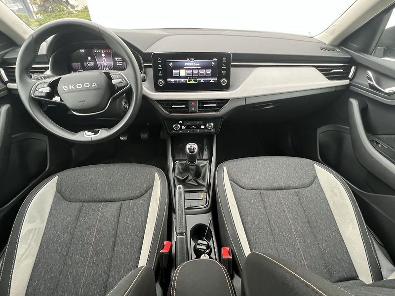 Škoda Kamiq Top Selection 1.0 TSI 85 kW - fotka 6 z 30