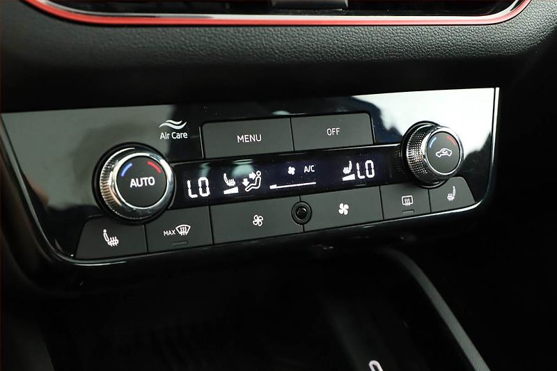 Škoda Kamiq (2025) 1.0 TSI, MONTE CARLO, AUTOMAT - fotka 15 z 20