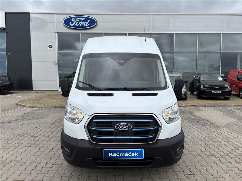 Ford Transit Trend L4 135kW 89kWh BEV - fotka 8 z 46