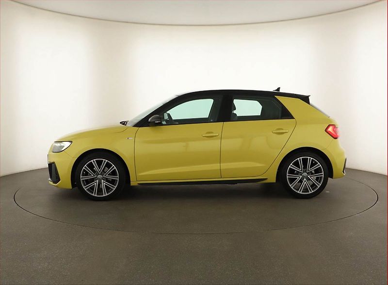 Audi A1 (2019) S-Line 30 TFSI - fotka 3 z 15