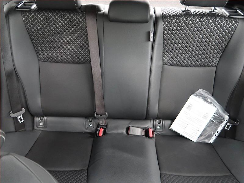 Toyota Yaris (2022) Style 1.5 VVT-i Hybrid - fotka 10 z 18