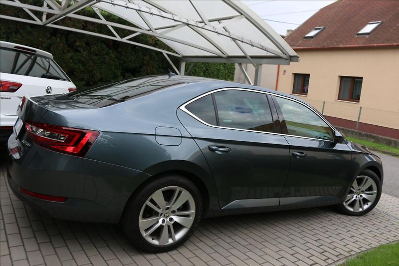 Škoda Superb 2,0 110Kw, ČR, Tažné - fotka 5 z 47