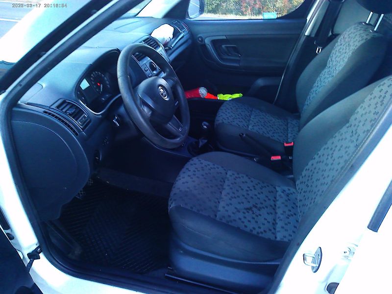 Škoda Praktik 1.2TSi, 63 kW, klima, nová STK - fotka 9 z 22