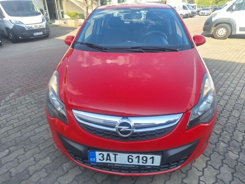 Opel Corsa 1,0 - fotka 3 z 19